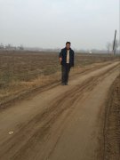 河南信阳:因选举纠纷大闹现场遭心愤不平拦路打人