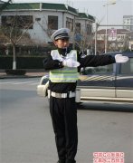 太仓城厢中队刘向华:马路上的"金哨子"