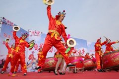 山西稷山:清河桃花相映红