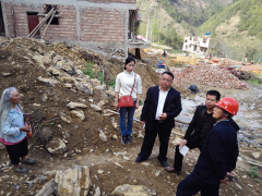 剑河县“助农法律援助服务队”田间地头送法忙