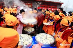 陕西省吴堡县:成千上万只“燕燕”闹红吴堡黄河二碛