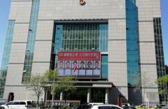 辽宁鞍山一老妪房证在手房产被法院判给他人