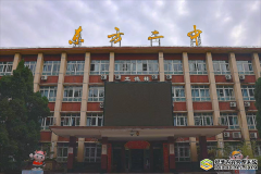 河南洛阳东方二中,放飞希望的蓝天